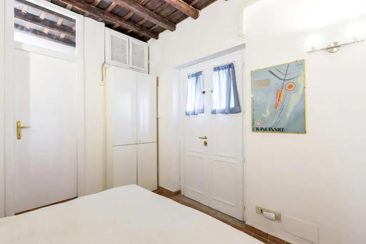 Vivi Trastevere - L'Appartamento โรม ภายนอก รูปภาพ